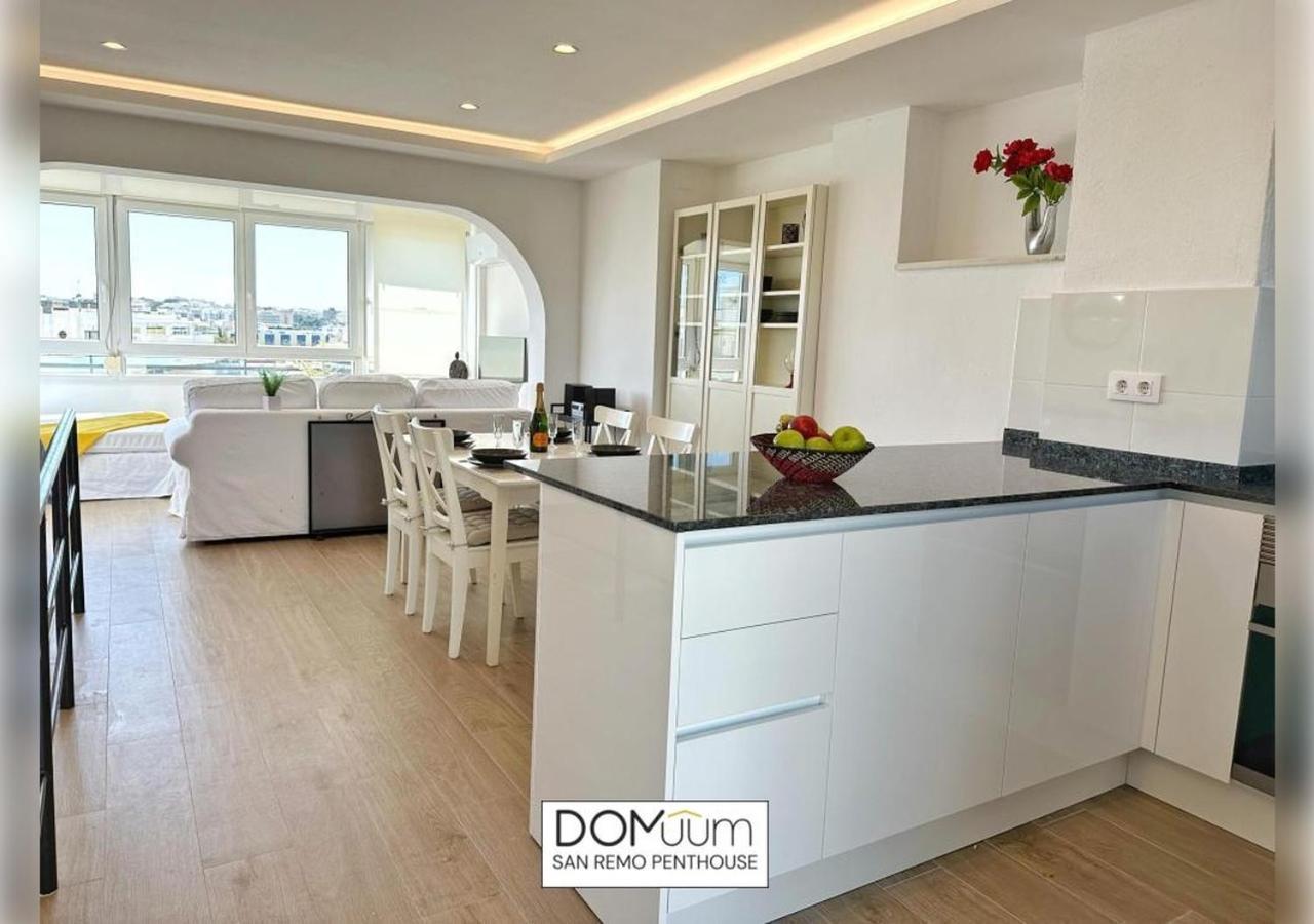 Domuum Holidays - San Remo Penthouse Салоу Екстер'єр фото