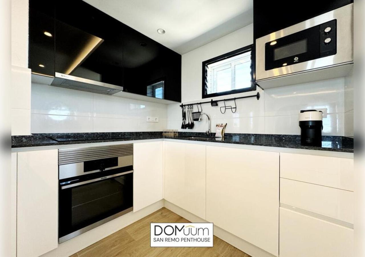 Domuum Holidays - San Remo Penthouse Салоу Екстер'єр фото
